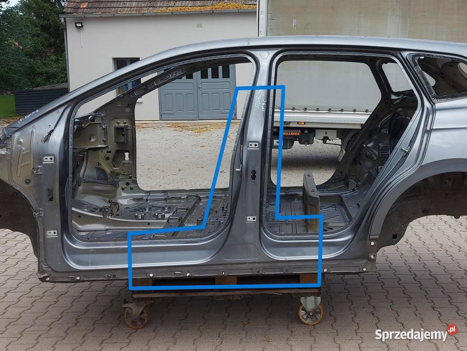 Skoda Enyaq 5LA iV60 SŁUPEK ŚRODKOWY LEWY SZARY Progi