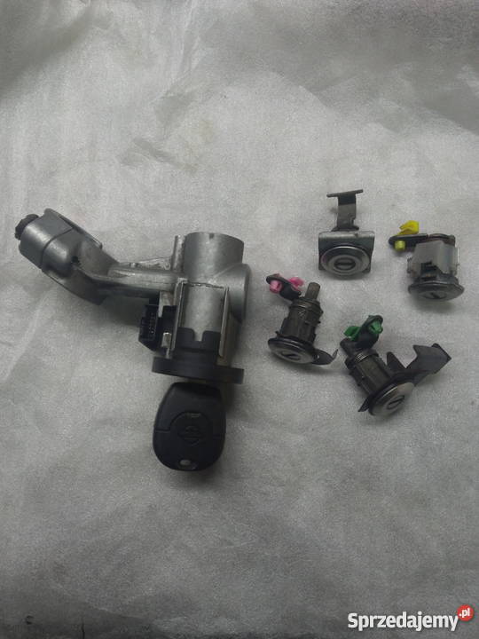 Nissan Micra wkladki kluczyk stacyjka