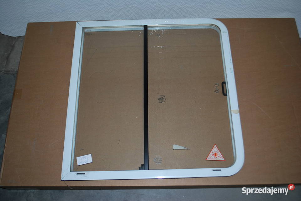 OKNO DO KAMPERA 65x67 sprzedam