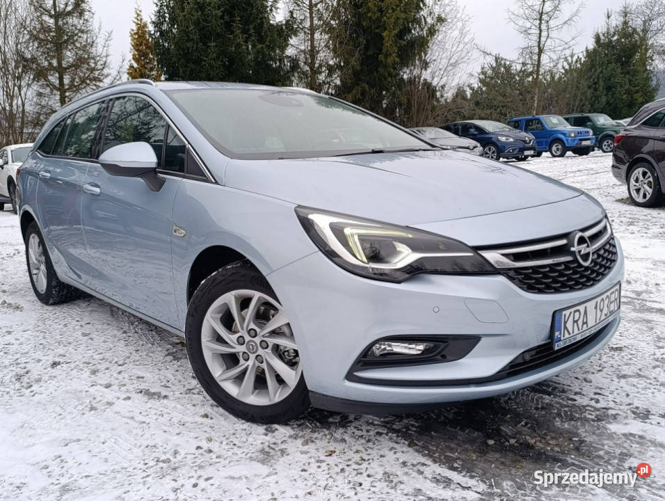 Opel Astra Astra Sports Tourer Bezwypadkowa mały immobilizer Dulowa sprzedam