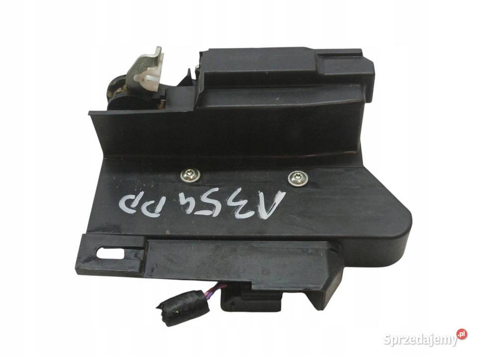 ZAMEK DRZWI PRAWY PRZÓD 805022447R Dacia Duster