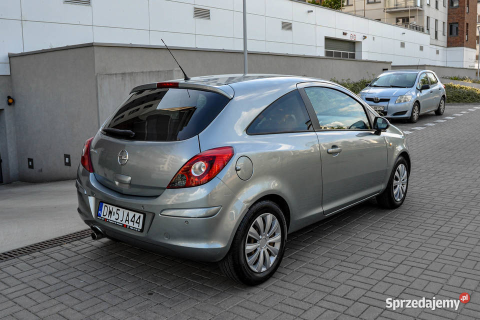 Opel Corsa 14 LPG Lift 2011 r Corsa