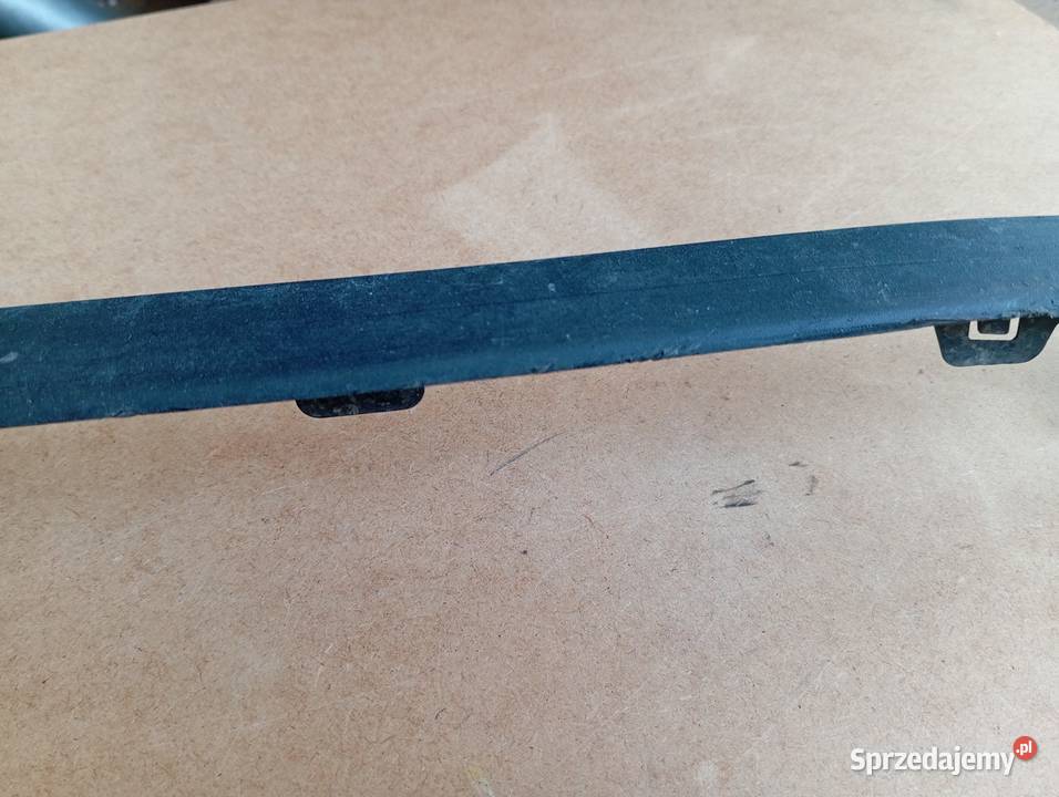 TOYOTA AVENSIS T27 1215 LIFT LISTWA ZDERZAKA sprzedam