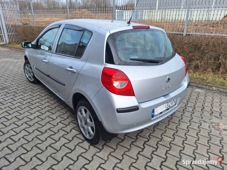 Renault Clio salon Polska maly udokumentowany Kielce