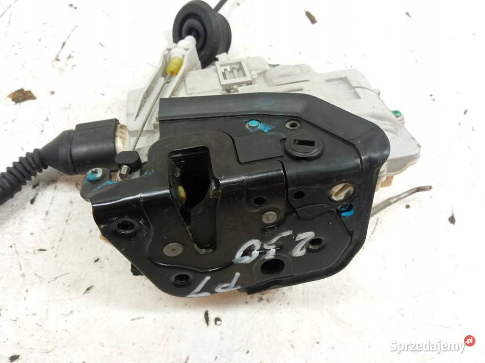 ZAMEK DRZWI TYŁ PRAWY SEDAN 4F0839016 Audi A6