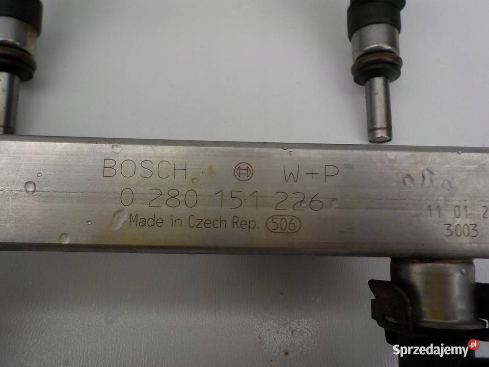 LISTWA WTRYSKOWA GOŁA MASERATI GRANTURISMO S 47 osobowe Nowy Tomyśl