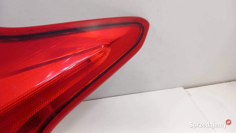 FORD FOCUS MK3 HB LAMPA TYŁ PRAWA Zbierkowo