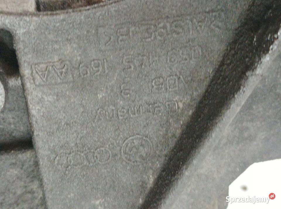 ŁAPA WSPORNIK 059145169AA 30 TDI Audi A6 III Części samochodowe