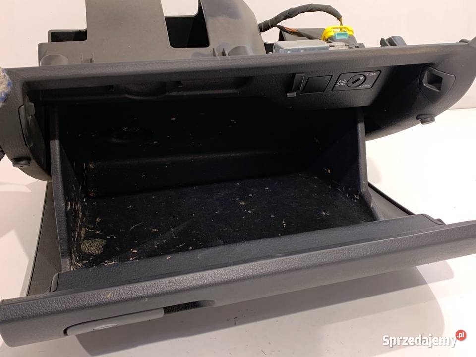 SCHOWEK PASAŻERA VW TIGUAN SUV 0718 5M1857097Q