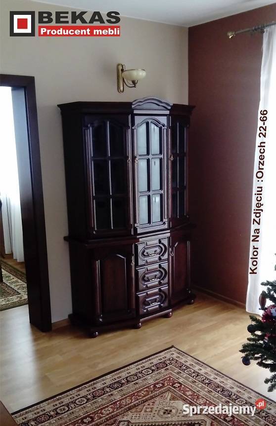 Włoska Klasyczna ślicznotka Witryna 180 Orzech 180cm Jelenia Góra