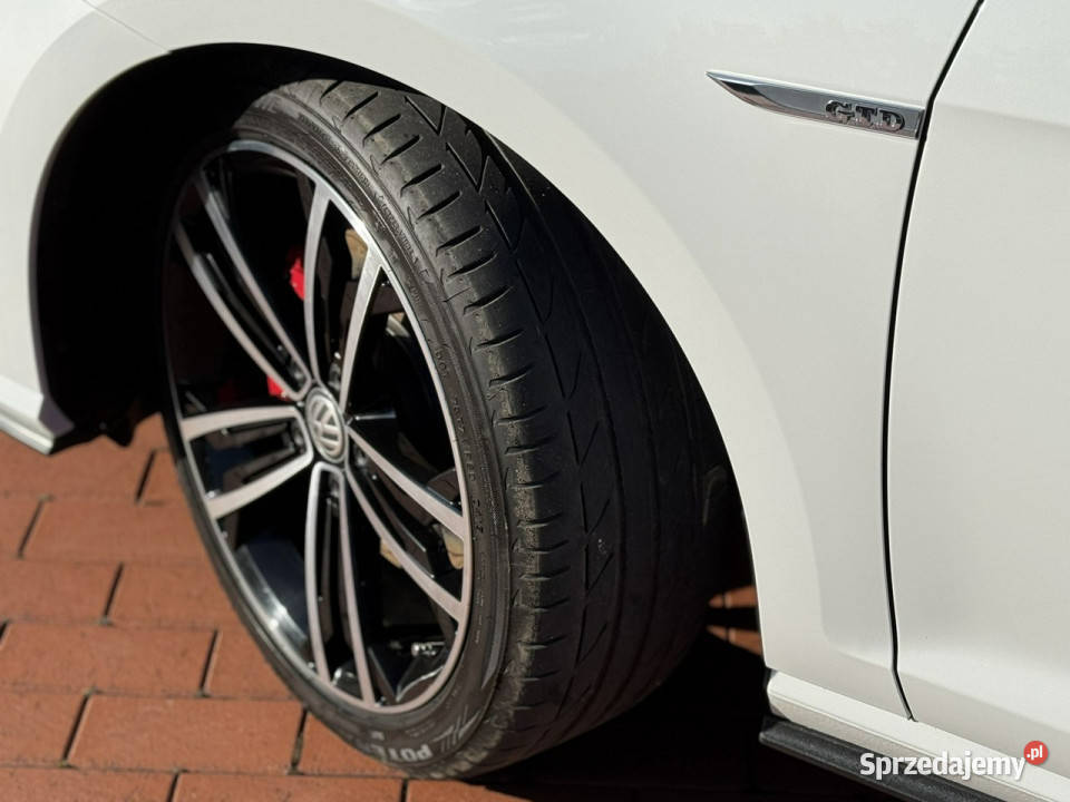 Volkswagen Golf GTD DSG R LINE Salon system Start-Stop Widełki sprzedam