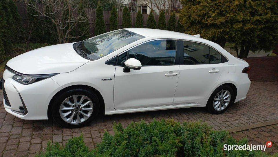 Toyota Corolla ECVT 18 Hybryda Pełna historia Zarejestrowany w Polsce