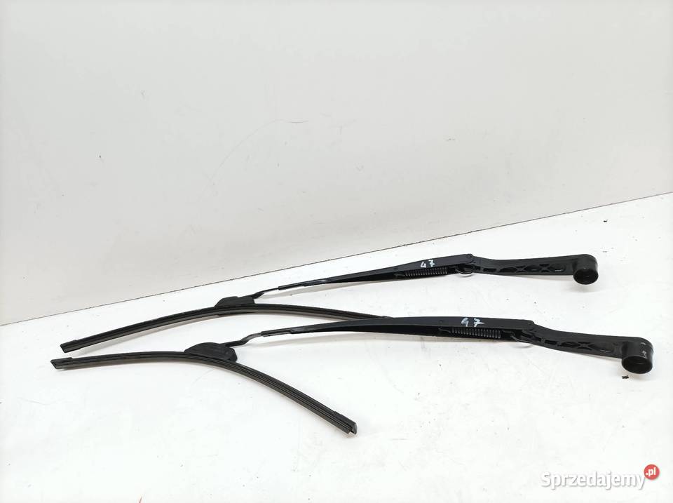 RAMIONA WYCIERACZEK PRZÓD KOMPLET Dodge Charger świętokrzyskie sprzedam