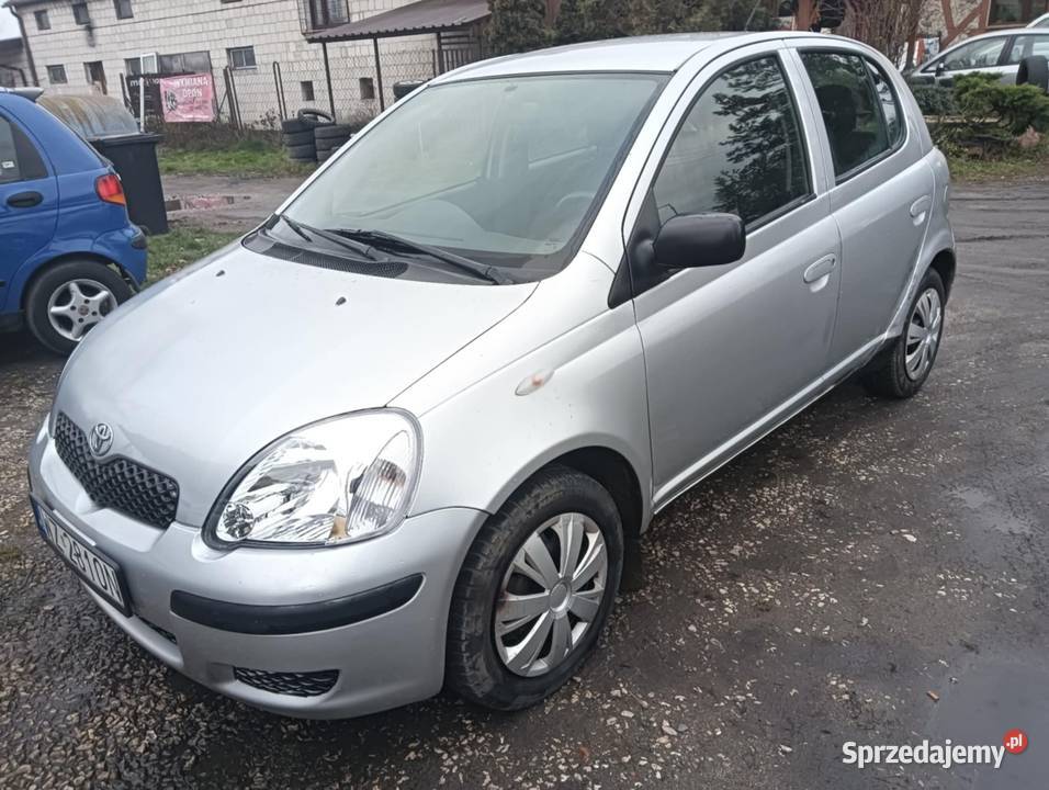 Toyota yaris 10 benzyna 4 cyl wspomaganie Sochaczew sprzedam