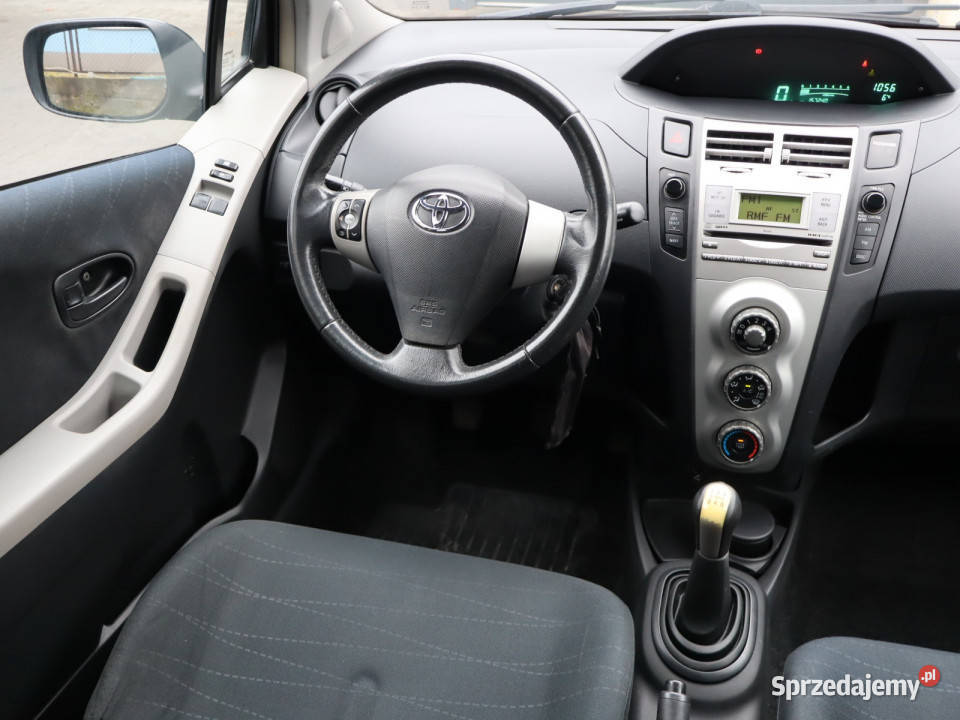 Toyota Yaris 10 VVTi 157225km śląskie Katowice
