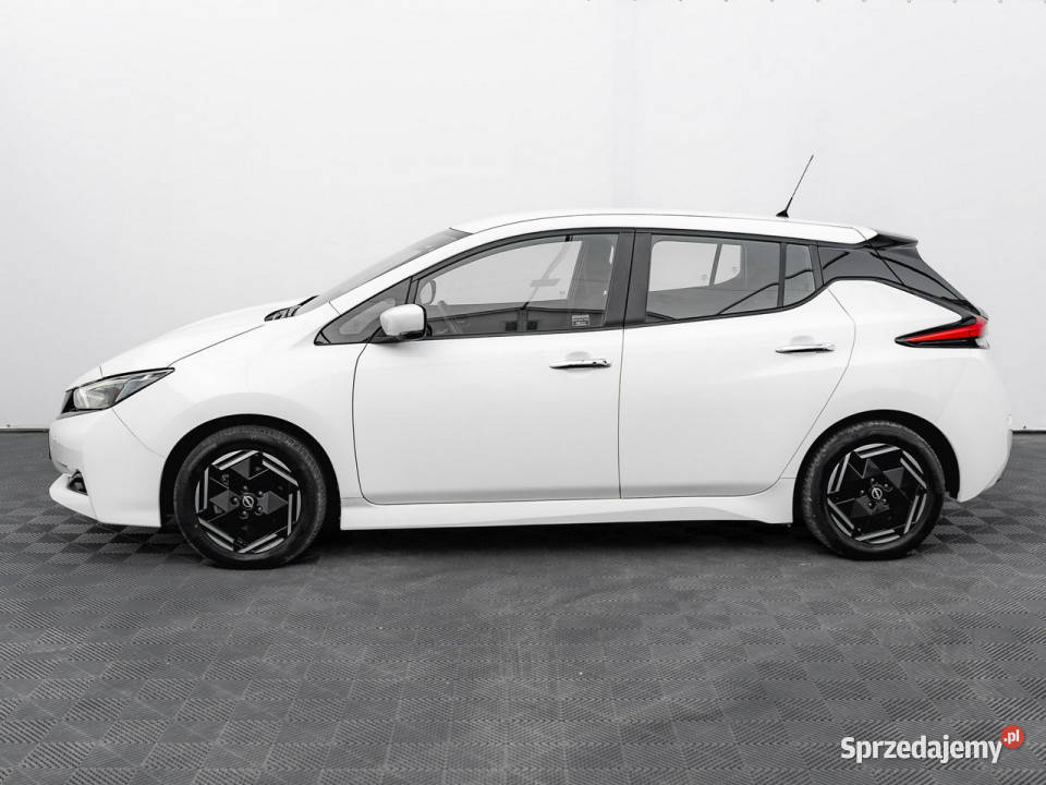 Nissan Leaf NO4442Y40kWh Acenta Podgrzf Kcofania nieuszkodzony Pępowo