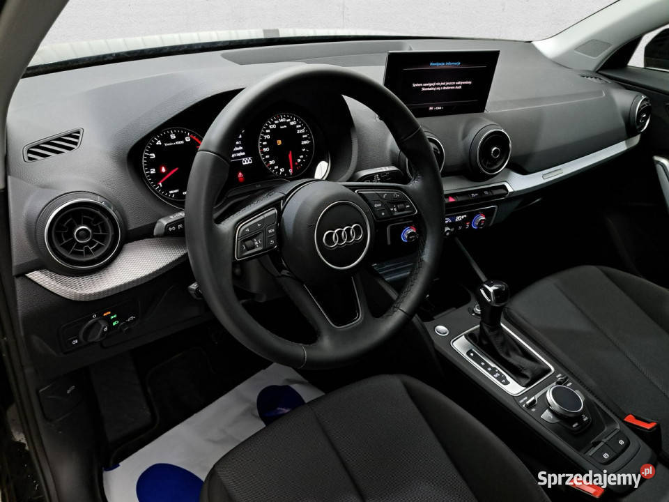 Audi Q2 czarny sprzedam