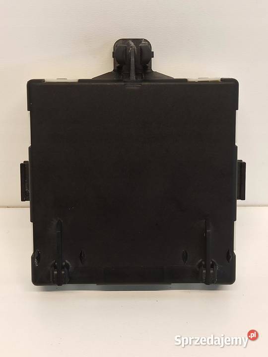 MERCEDES W205 MODUŁ DRZWI PRAWY TYŁ A2059002011 osobowe sprzedam