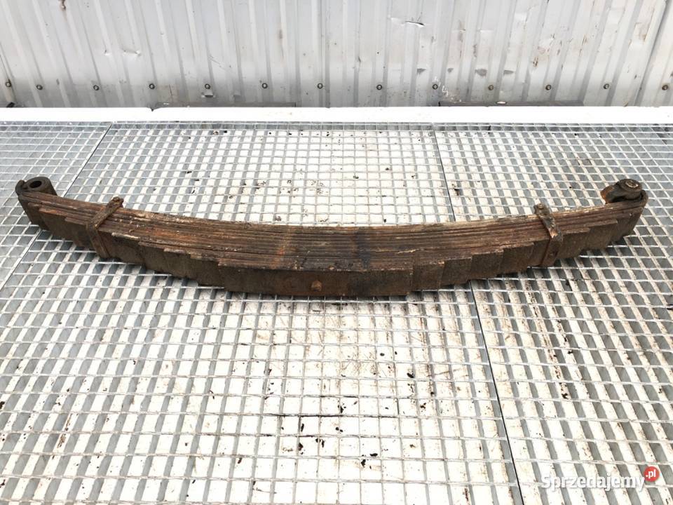 RESOR PRAWY TYŁ STAR Ciągnik siodłowy PIÓRO