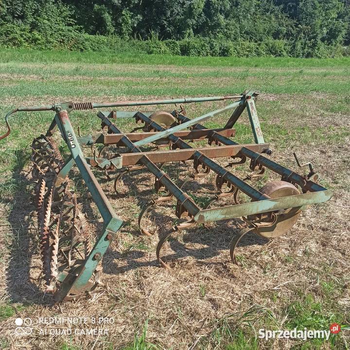 Kultywator z wałkiem 1995 szerokość 270 m nieuszkodzony Strzelin