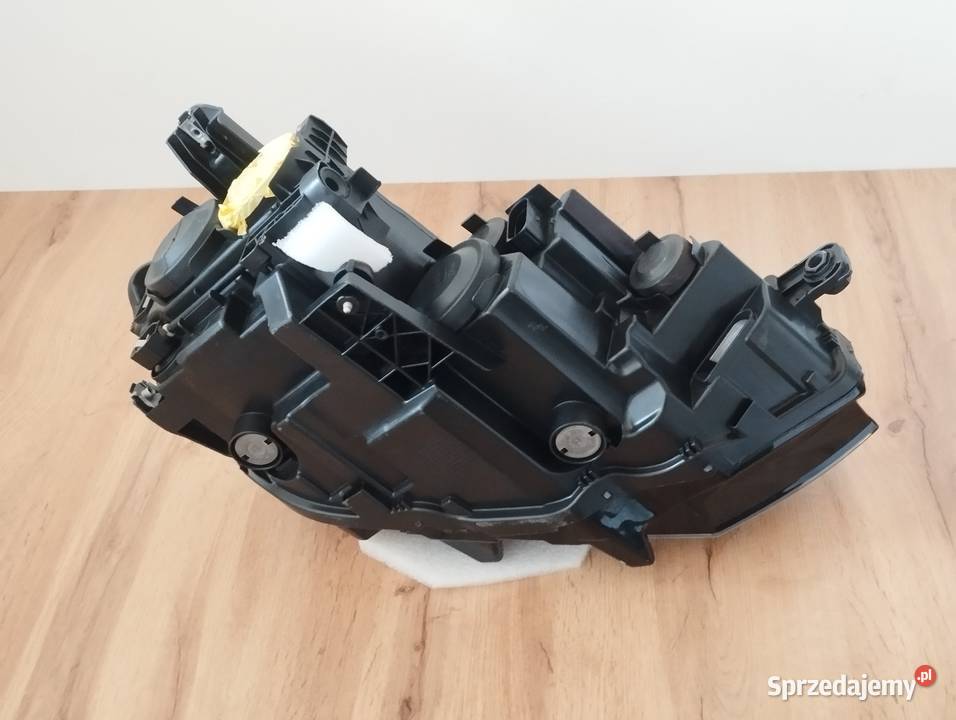 VW PASSAT B8 LAMPA LEWA PRZÓD PRZEDNIA Wschowa
