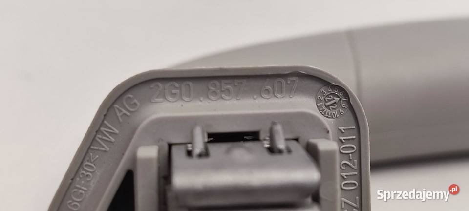 SKODA KAROQ RĄCZKI UCHWYTY KOMPLET 2G0857643 osobowe