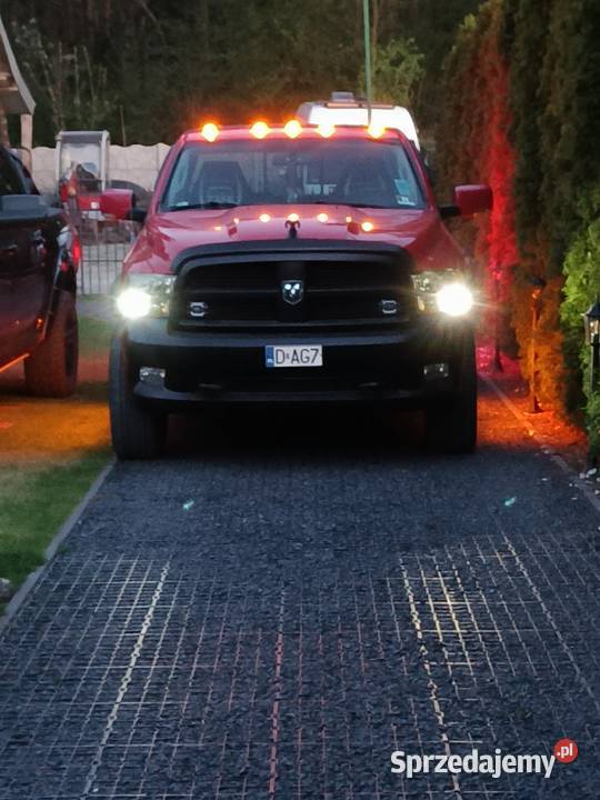 DODGE RAM 1500 4x4 HEMI sprzedam zamienię automatyczna Trzebnica
