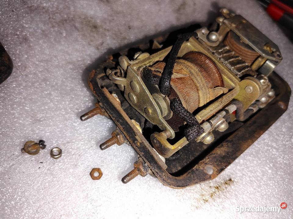 Regulator napięcia M72 1957 roku