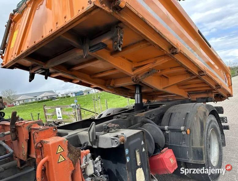 Wywrotka 4x4 z dzwigiem MAN TGS