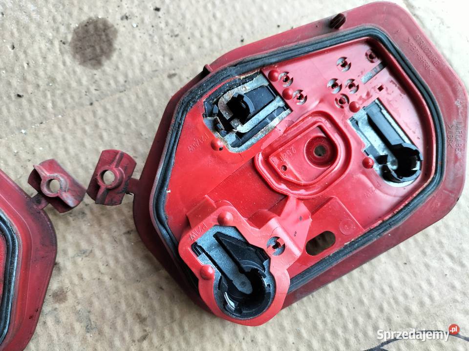 PEUGEOT 206 WKŁAD TYLNEJ LAMPY LEWY PRAWY osobowe Kamień-Kolonia