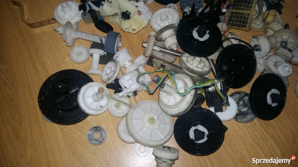 Różnego rodzaju plastikowe trybiki Łęczna sprzedam