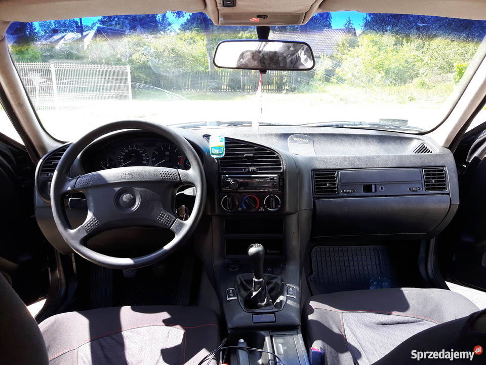 Bmw e36 316i Stara Róża