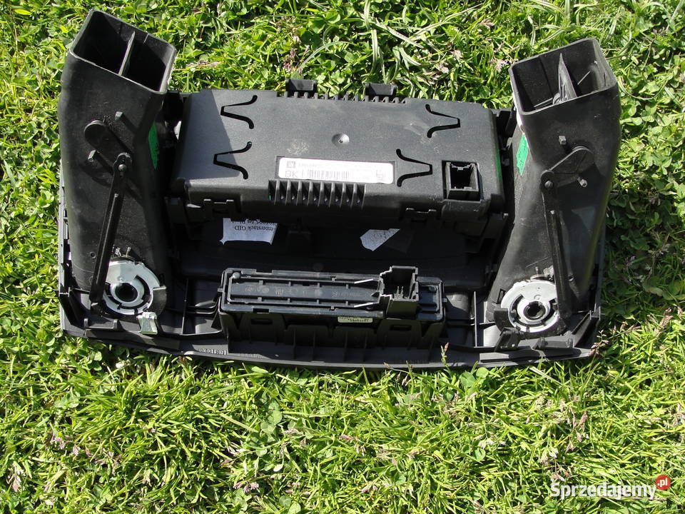 KRATKA NAWIEWU WYŚWIETLACZ OPEL INSIGNIA A osobowe Dąbrowa