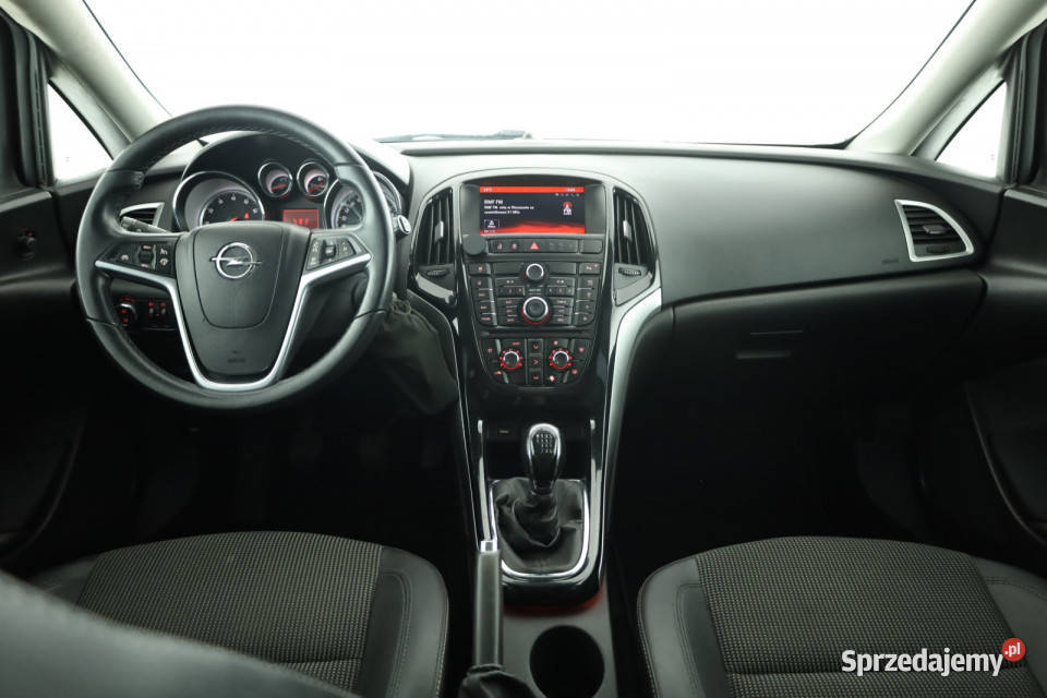 Opel Astra 14 T Rok produkcji 2015 Piaseczno sprzedam