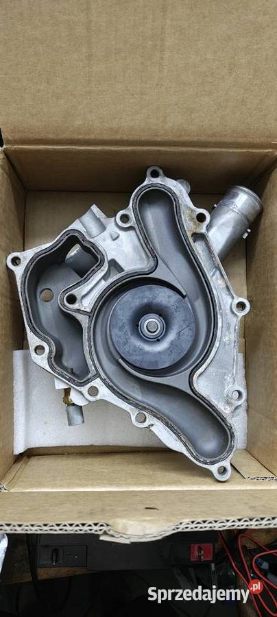 pompa wody komplet Hemi Chrysler Jeep Dodge osobowe Pomiechówek