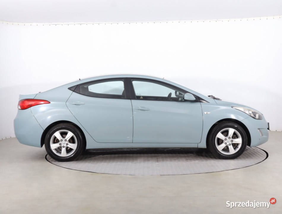 Hyundai Elantra 16 benzyna Piaseczno sprzedam