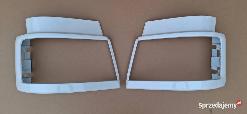 SCANIA R S OBUDOWA RAMKA REFLEKTORA OSŁONA PRAWA Bieleń sprzedam