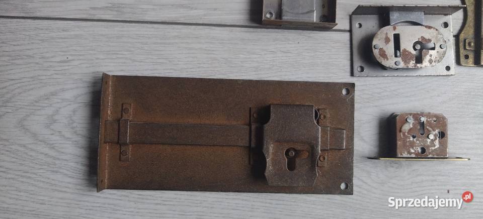 Zabytkowe okucia do mebli