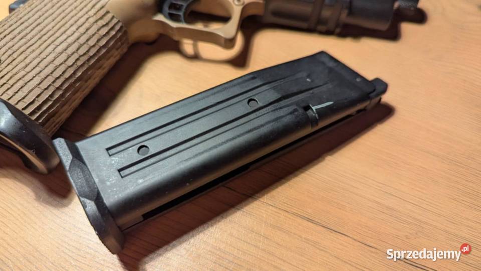 Replika R504 Tan Army sprzedam