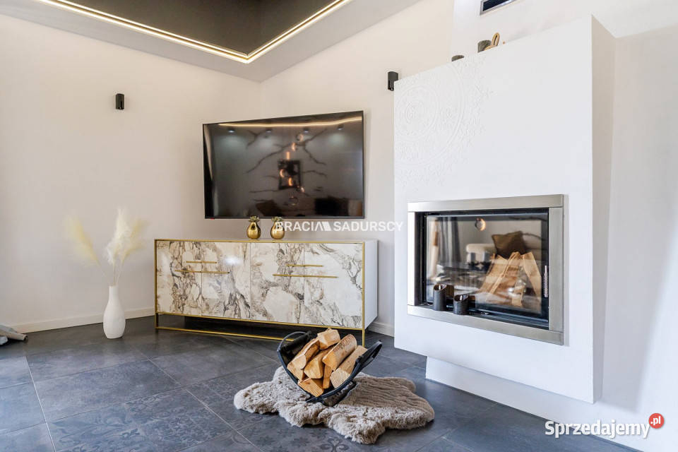 Dom wolnostojący Wietrzychowice 350m2 Sprzedaż sprzedam