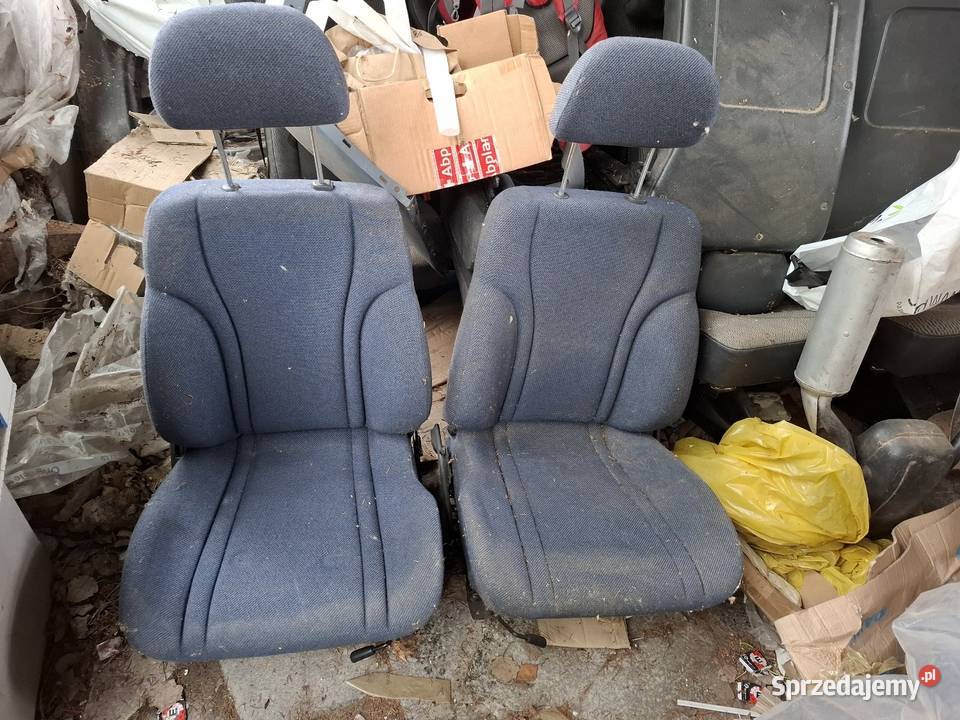 2 Fotele Przednie Subaru Forester 2 obrotowe Skawina