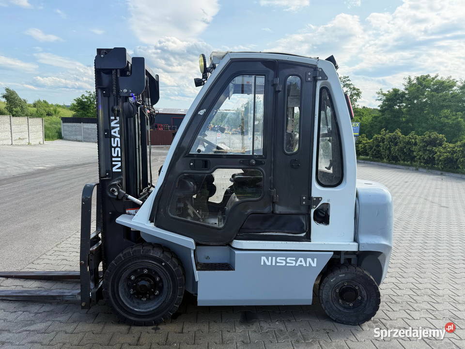 wózek widłowy diesel NISSAN FD25 2500 330m