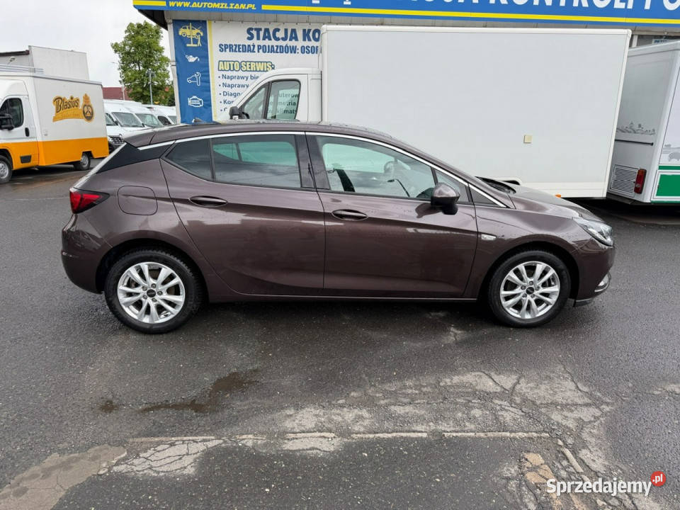 Opel Astra Astra 14125 Bogate wyposażenie 2019 K uszkodzony Astra dolnośląskie sprzedam