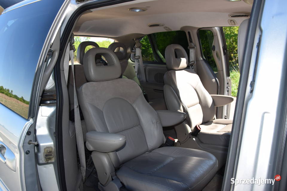 Chrysler Town Country 33 hak Radom