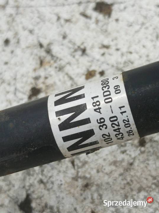 PÓŁOŚ LEWY PRZÓD 13 B 434200D380 Toyota Yaris II sprzedam