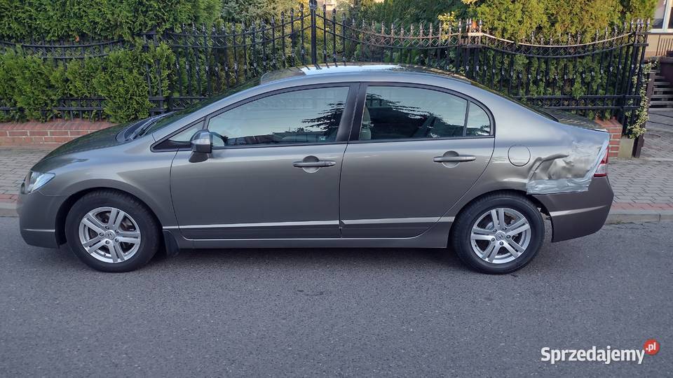 Honda Civic VIII 18 Benz 140 łódzkie Rawa Mazowiecka