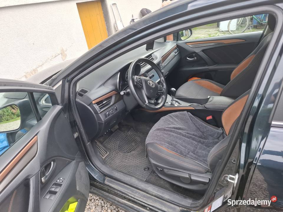 Toyota Avensis Bieruń