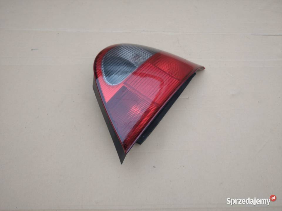 Rover 25 lampa lewy tył lewa tylna tylnia Jarocin