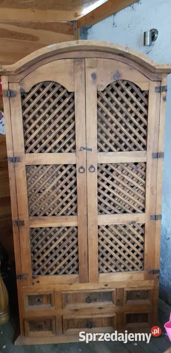 Szafa na wino Stara winiarka Kłodzko
