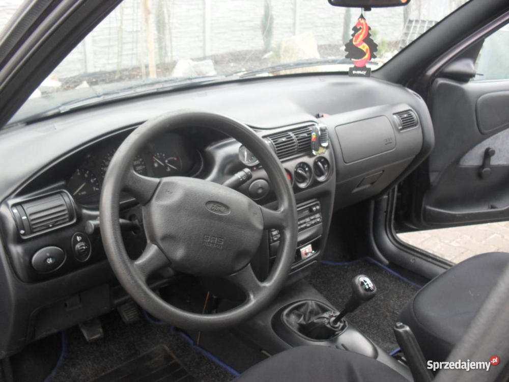 FORD ESCORT 14 WSPOMAGANIE GAZ welurowa tapicerka Nysa sprzedam